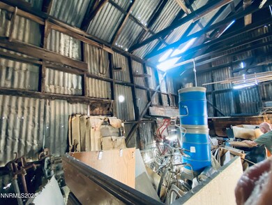 237 Summit St, Tonopah, NV 89049 - photo 5