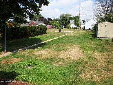 904 MAIN STREET 007