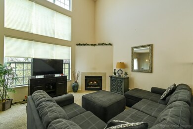 317 Lake Gillilan Way unit 16/4, Algonquin, IL 60102 - photo 3