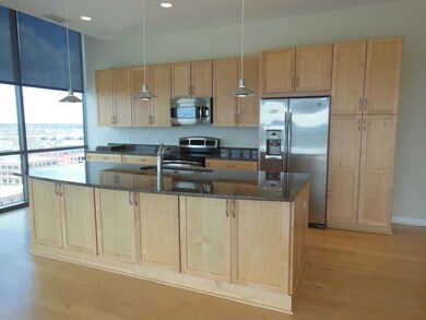 300 W Spring St #1104 015.JPG