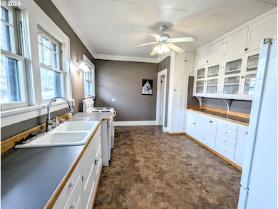 308 Adams Ave, La Grande, OR 97850 - photo 6