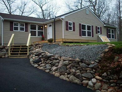 217 Log Rd, Smithfield, RI 02917 - photo 2