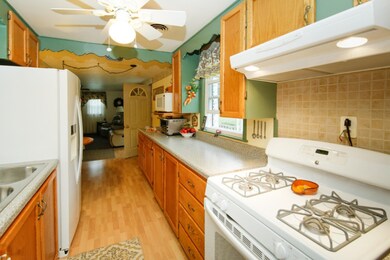 1046 Elmwood-107