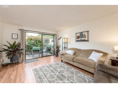 1100 N Meridian St unit 11, Newberg, OR 97132 - photo 4