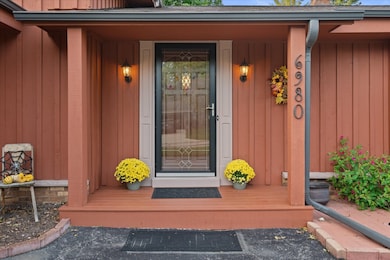 6980 Horizon Dr, Greendale, WI 53129 - photo 3