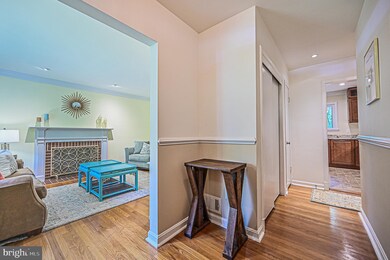 3327 Military Dr, Falls Church, VA 22044 - photo 3