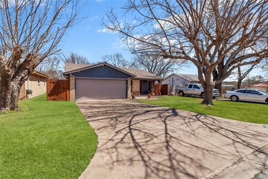 514 Hallvale Dr, Fort Worth, TX 76108 - photo 2