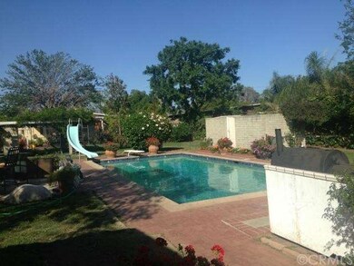 NICE AND REFRESHING POOL