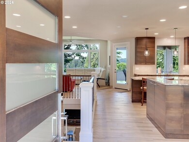 915 Cedar St, Lake Oswego, OR 97034 - photo 4