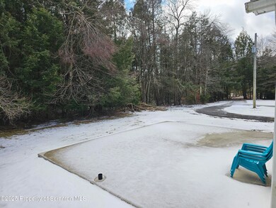 22 Suetta Ln, Covington Township, PA 18444 - photo 3