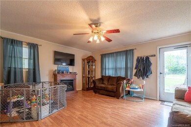 138 Seven Oaks Ln, Statesville, NC 28677 - photo 5