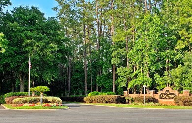 Ravines Entrance