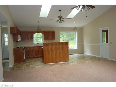 900 Greencastle Rd, Asheboro, NC 27205 - photo 7