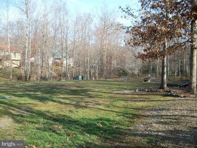 10709 Eden Brook Dr, Spotsylvania, VA 22553 - photo 4