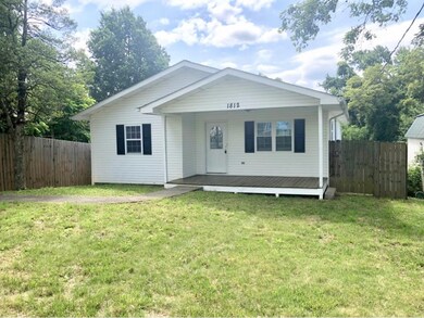 1812 E Millard St, Johnson City, TN 37601 - photo 4