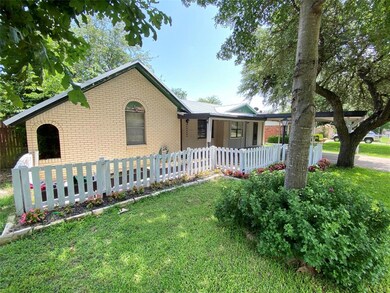 1409 Southern Blvd, Cleburne, TX 76033 - photo 4