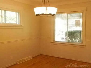 2000 Pearl Ave, Warren, MI 48091 - photo 7