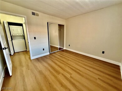 4730 E Craig Rd unit 2110, Las Vegas, NV 89115 - photo 5