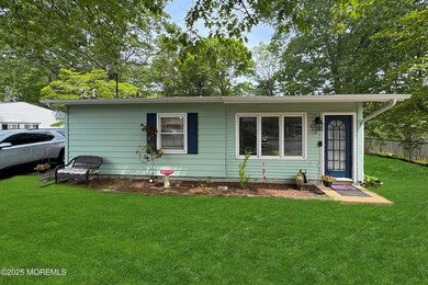 03-HO Front GRASS