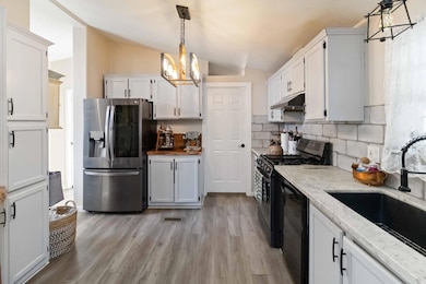 8229 Coed Ln, Sacramento, CA 95828 - photo 2