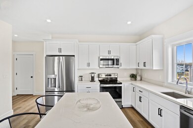 29 Salisbury Hill Blvd unit 9, Worcester, MA 01609 - photo 3