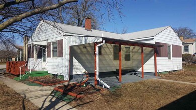 649 Stephan Ave, Waterloo, IA 50701 - photo 2