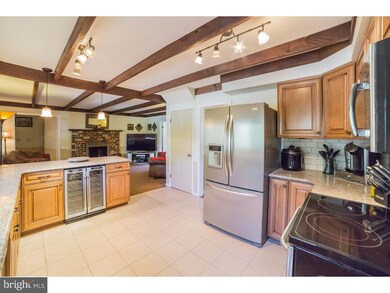 22 Rosemore Cir, Chalfont, PA 18914 - photo 4