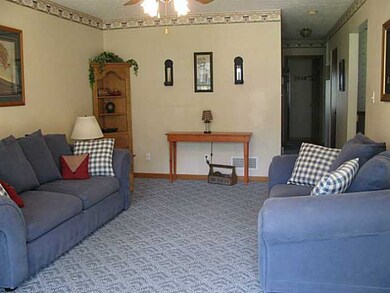 687 Hornbeck Ave, Lancaster, OH 43130 - photo 4