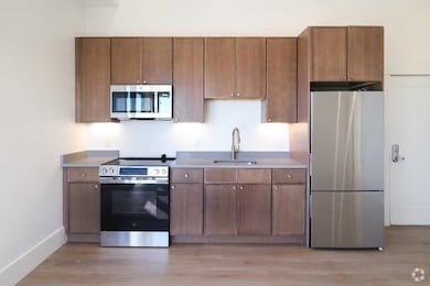 451 Revere Beach Blvd unit 8, Revere, MA 02151 - photo 6