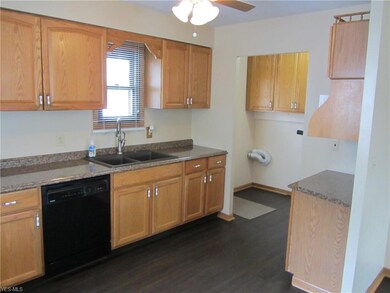 4347 Brockley Ave, Sheffield Lake, OH 44054 - photo 5