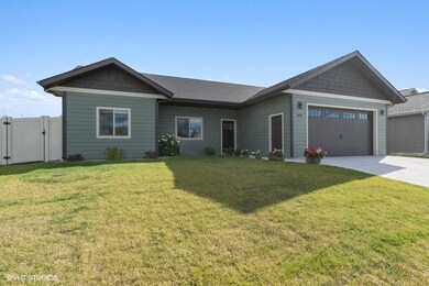 2016 Mahogany Ave, Kalispell, MT 59901 - photo 2