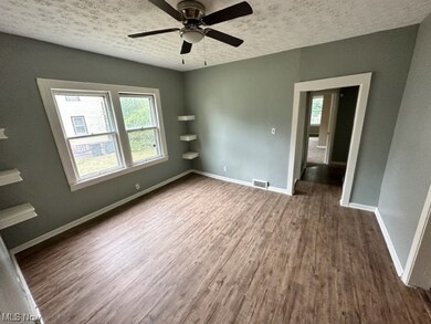 3415 Altamont Ave, Cleveland, OH 44118 - photo 4