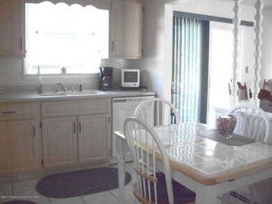 1234 Winthrop St, Archbald, PA 18403 - photo 6