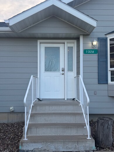 1328 Alpine Dr, Great Falls, MT 59404 - photo 3