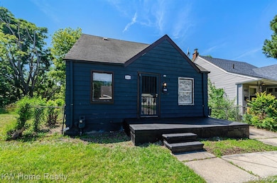 8051 Ashton Ave, Detroit, MI 48228 - photo 2