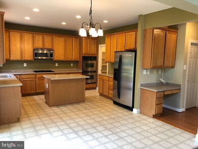 13614 Corello Dr, Hagerstown, MD 21742 - photo 6