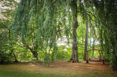 The estate offers many special moments for relaxat
