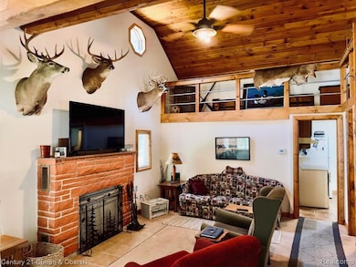 111 Petoskey Dr, Roscommon, MI 48653 - photo 7