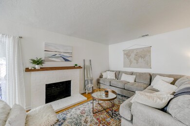 2410 Hawn Ave, Redding, CA 96002 - photo 6