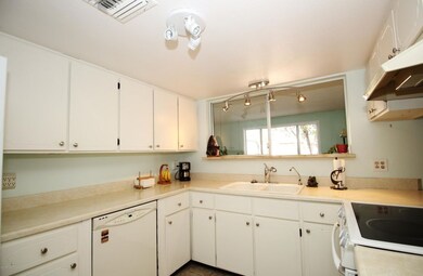 5 - Kitchen