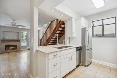 13-web-or-mls-169 Poinsettia St (13 of 3