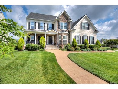 Well maintained exterior with stone and vinyl.
