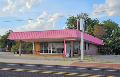 1020 Easly St, Paducah, TX 79248 - photo 4