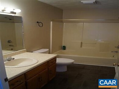 1388 5th St unit A, Waynesboro, VA 22980 - photo 6