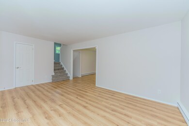 1 Livingroom 3