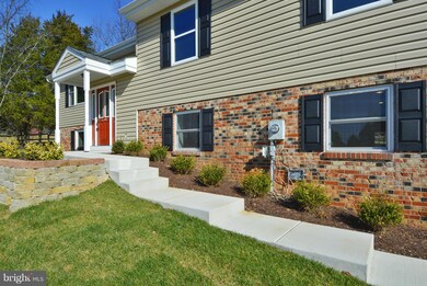 14005 Lewisdale Rd, Clarksburg, MD 20871 - photo 3