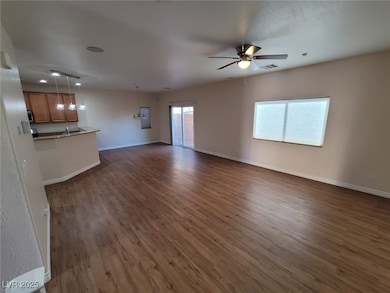 6221 Joaquin Hills Ct, Las Vegas, NV 89130 - photo 2