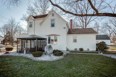 211 S Cherry St, Freeburg, IL 62243 - photo 2