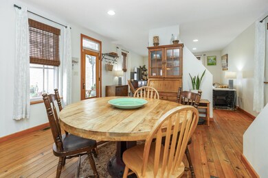 882 s 3rd St-20