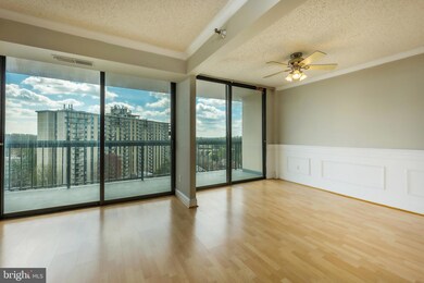 Chelsea Towers unit 1205, Bethesda, MD 20817 - photo 2